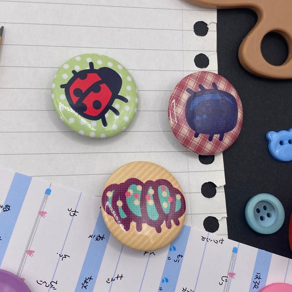 Mini bug badge pin set
